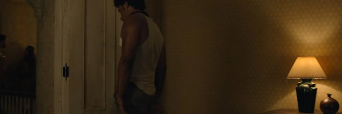 Кадр из 2 серии 1 сезона