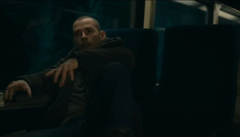 Момент из 4 серии 3 сезона